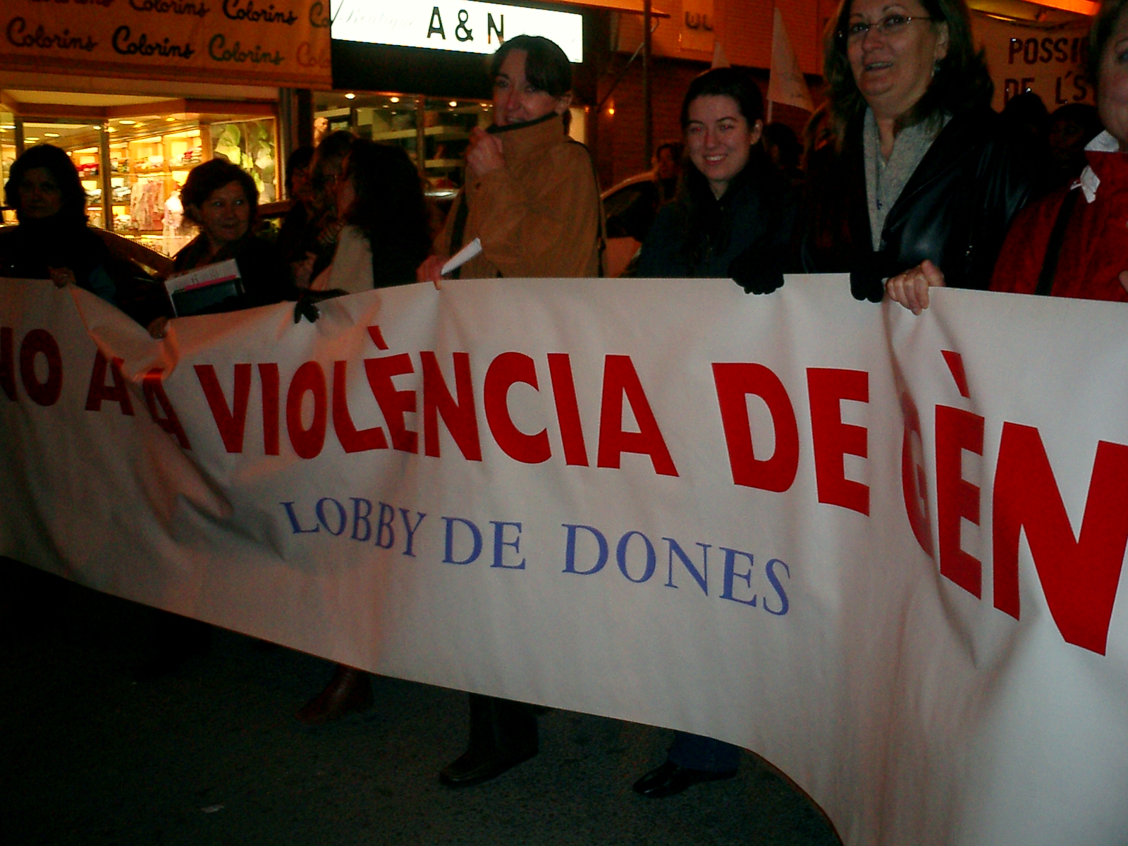 CIUTAT 2005 DIA DE LA DONA 050308 (4).JPG,  bytes