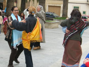 dona1_lloseta.jpg, 25 KB