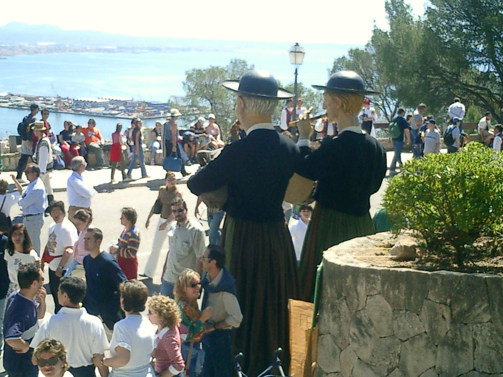 faavvciutat festa angel 05.jpg, 391 KB