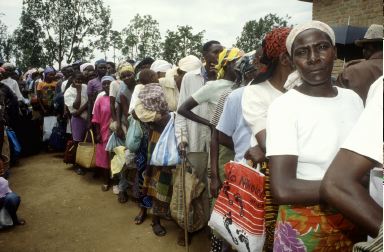 gent ruandesa.jpg, 27 KB